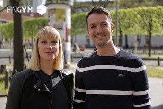 Franziska Luh und Thorsten Stoll, Gründer von FinGym, dem Programm zur finanziellen Fitness