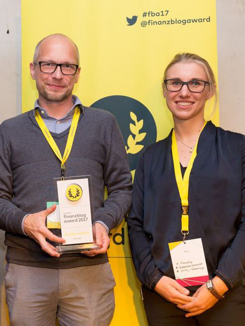 Sara Zinnecker und Matthias Urbach bei der Verleihung des finanzblog awards 2017