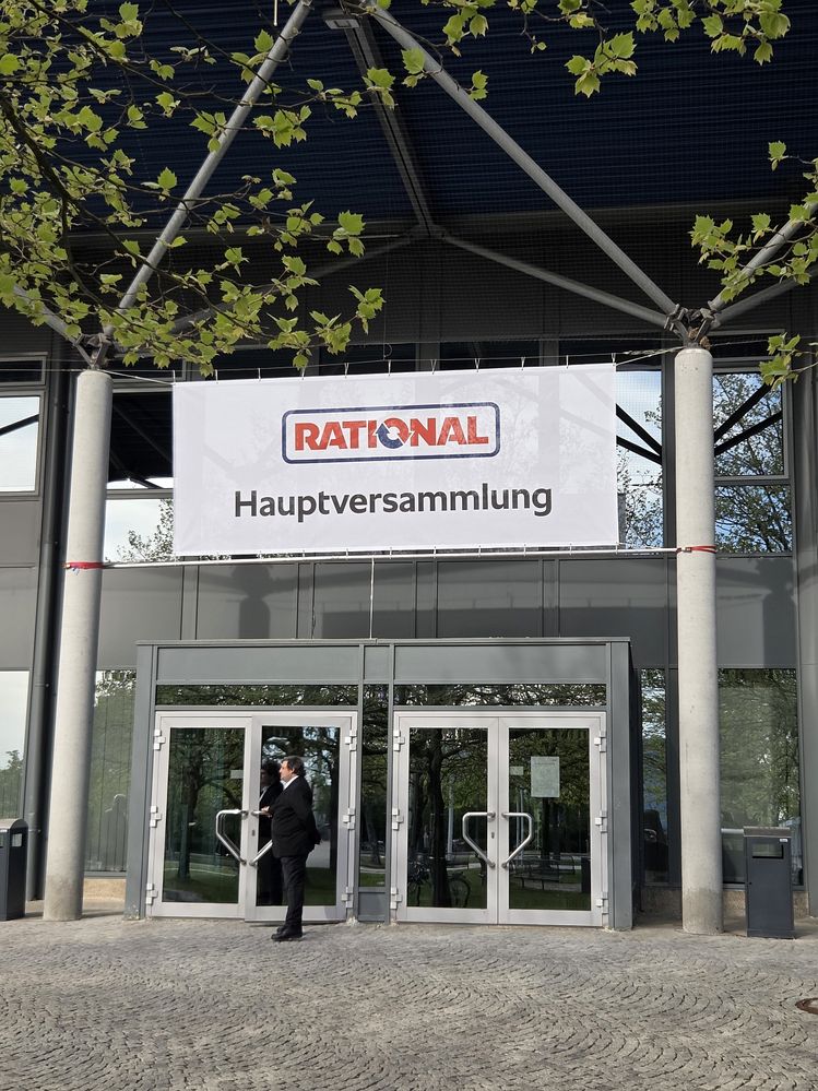 Eingang zur Messehalle 1 in Augsburg