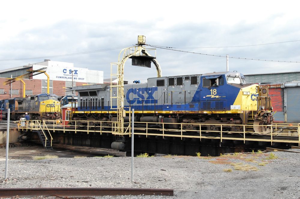 CSX-Betriebswerk in Cumberland (hinterstes Maryland) mit einer noch aktiven Drehscheibe (aus dem Pramax-Fotoarchiv)