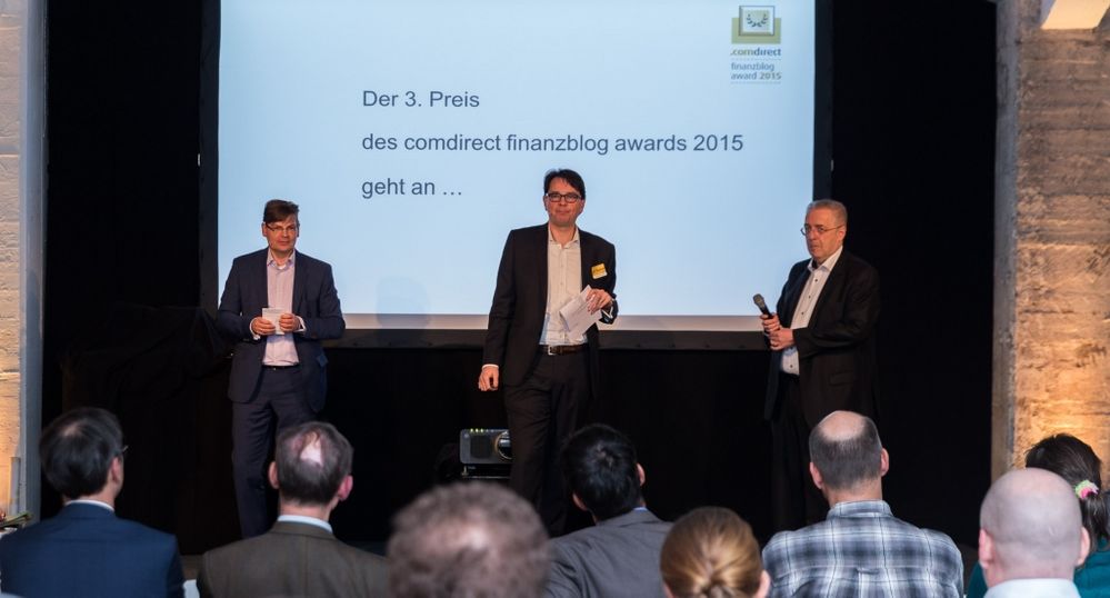 Moderiert wird der finanzblog award von Thomas Knüwer. Joachim Goldberg berichtet von der Juryarbeit und comdirect CEO Arno Walter ist für comdirect als Stifter des Preises vor Ort.