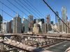 Blick von der Brooklyn Bridge in Richtung Financial District, wo die Commerzbank ihr Büro hat